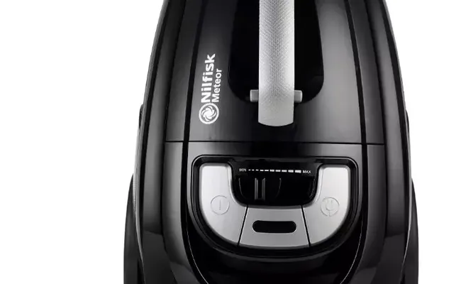 ASPIRATEUR TRAINEAU SANS SAC NILFISK