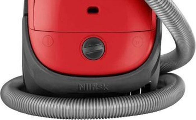 ASPIRATEUR TRAINEAU NILFISK