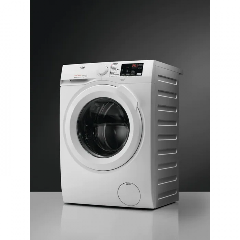 MACHINE A LAVER AEG